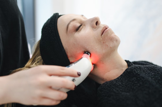 red light facial
